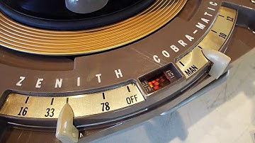 Zenith Cobra-Matic Stroboscope playing a stack of 45