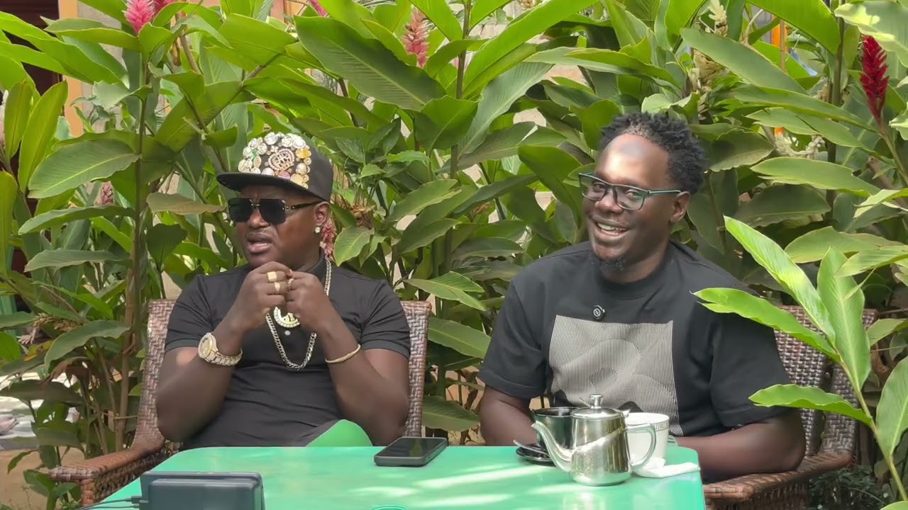 ABDUL MULAASI N’EMBOOZI YABAKAZI BOMU FARM YEE NSEKO BUSEKO 🤣🤣🤣