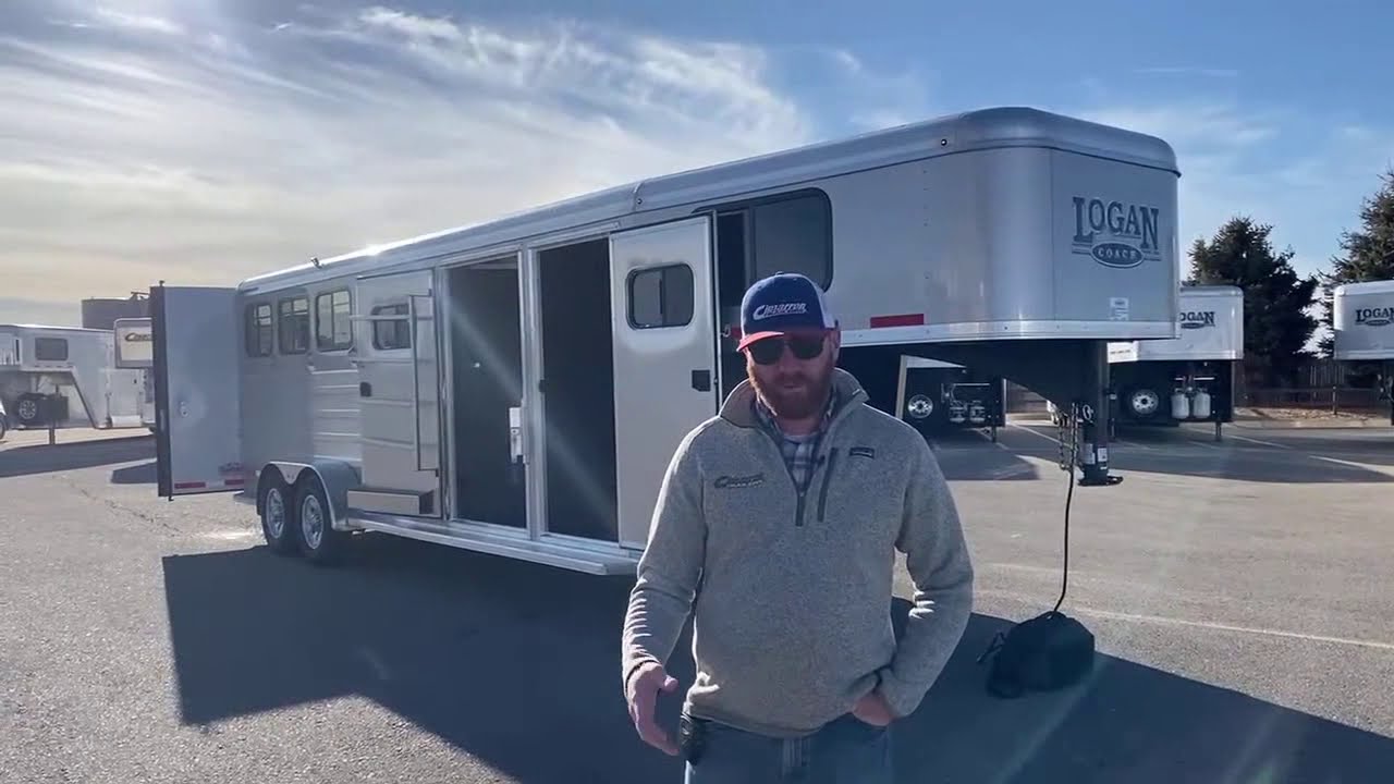 New 2021 Logan Coach Bullseye 4HGN in Frederick, CO Horse Trailer