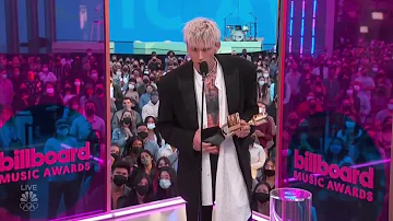 Machine Gun Kelly Wins Top Rock Artist - BBMAs 2021