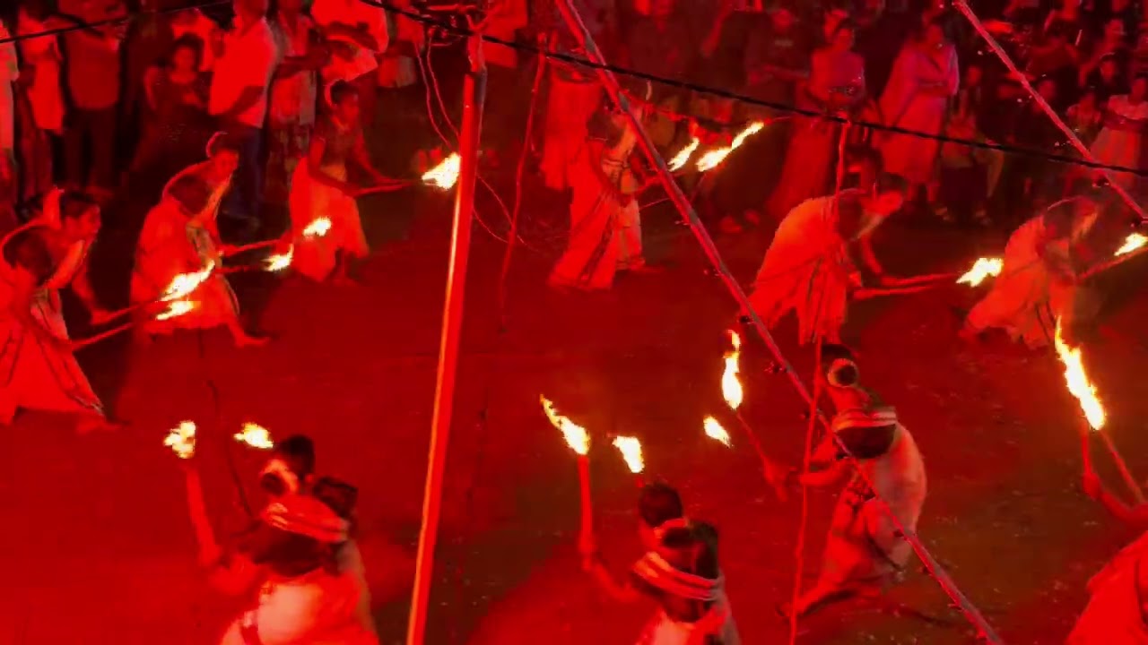 കൈകൊട്ടിക്കളി - നാട്ടിലെ ഉത്സവക്കാഴ്ച 