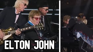 Elton John tired on stage after a legendary moment (Levon)