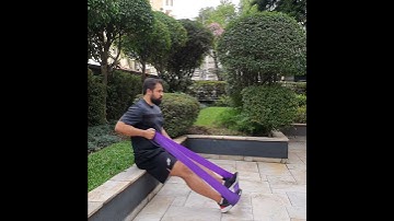 Remada Sentado Unilateral Pegada Neutra com Elástico