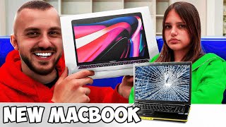 I DESTROYED MY SISTER'S LAPTOP AND SURPRISED WITH A NEW MACBOOK PRO!! 😱😱 image