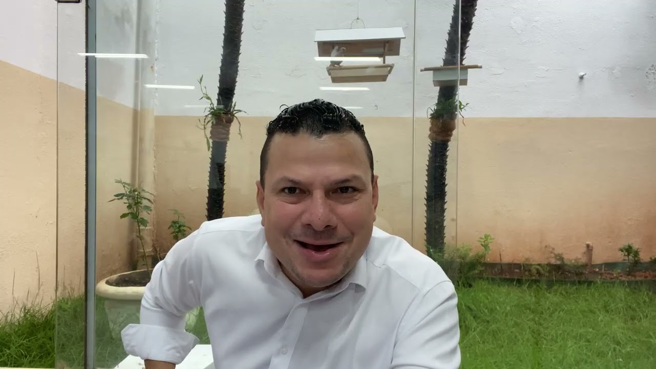#Momento com Deus  você percebe que está no caminho certo quando você deixar de olhar para trás.