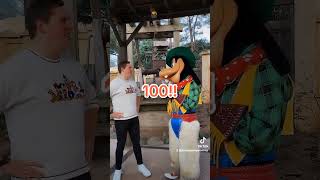 5 second challenge with Goofy!! #disneylandparis #disneythemeparks #goofy