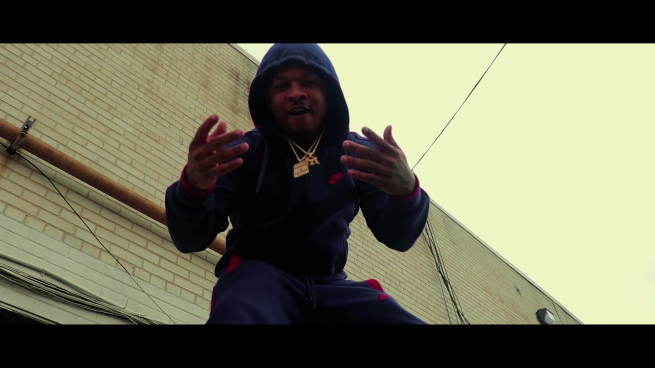 Mackmo Boss-Out The Way Ft. T Skurt (Official Video)