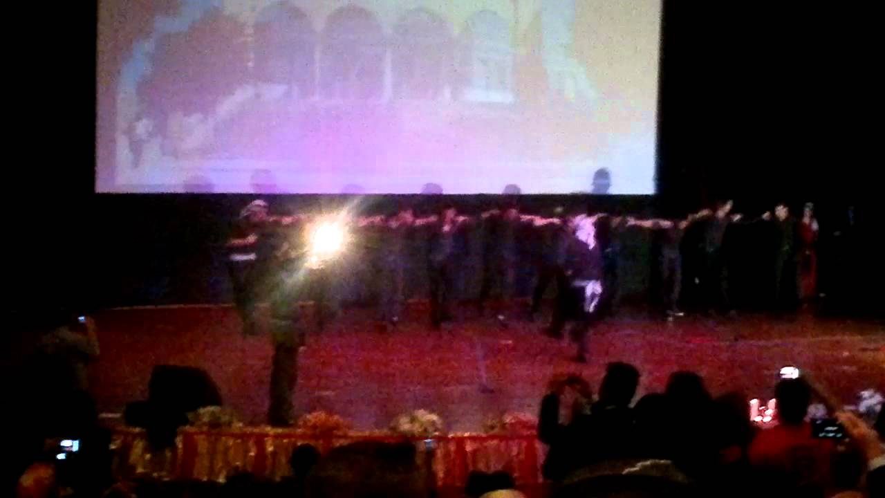 حفلة التخرج لمدرسة اشبال القدس (دبكة الشباب.mp4)