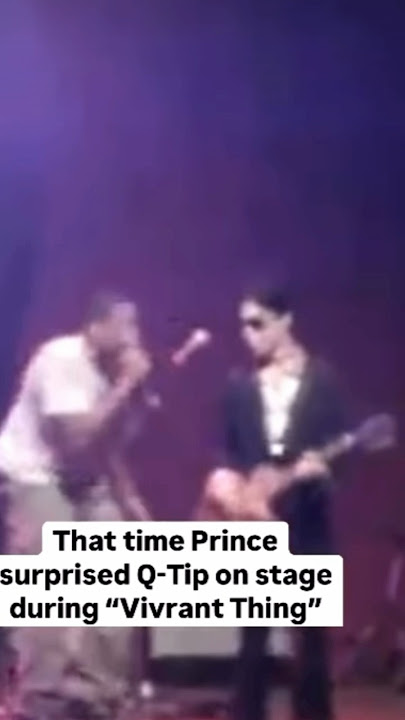 Rarely Seen Footage‼️ Prince joins Q Tip on Stage for Vibrant Thing Performance 🔥🕺🏾☔️