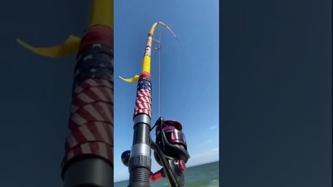 Everytime im on the beach i hear🔊