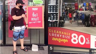 Bangkok Sale Factory  Outlet Square Muang Thong Thani, Thailand