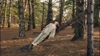 Download lagu MF Tomlinson - A Cloud