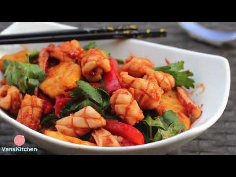 Vietnamese sweet and spicy squid (Mực xào cay ngọt)