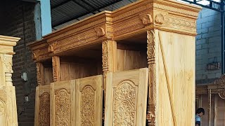 Lemari pakaian 4 pintu ukiran kayu jati belum finishing