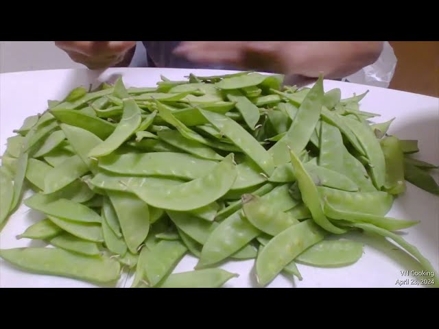 Cách lặt đậu đậu snow pea/đậu Hòa Lan | peel snow peas | VN Cooking 2024 April 23 | Mẹo vặt