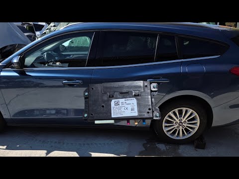 How To Remove/Replace Ford Focus MK4 TCU  TELEMATICS COMMUNICATION CONTROL MODULE 2020
