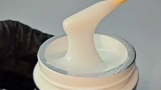 Video: VIVA LA TIENDA BUILDER GEL AURORA 01 - Sparkling Milky - 15ml
