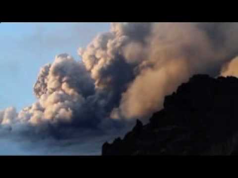 www.pupia.tv - Islanda - L'eruzione del vulcano EyjafjallajÃ¶kul (17.04.10)