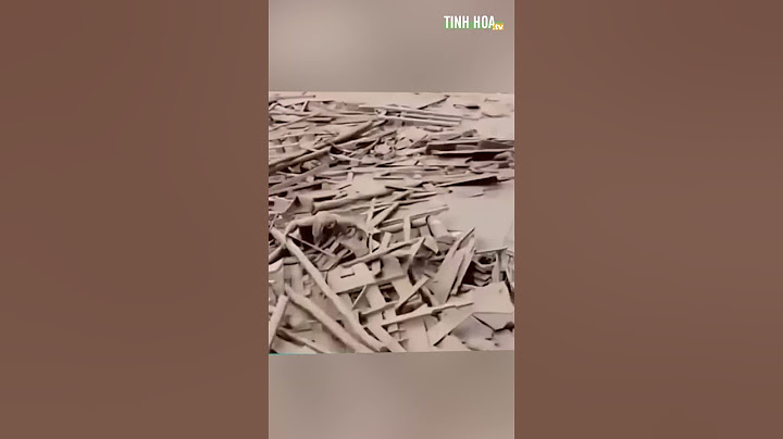 Cô gái may mắn thoát khỏi cơn lũ quét, người lấm đầy bùn mong được cứu giúp | Tinh Hoa TV