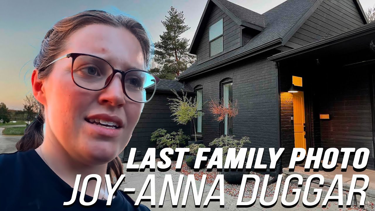 JoyAnna Duggar Shares Emotional Last Family Photo Before Moving from