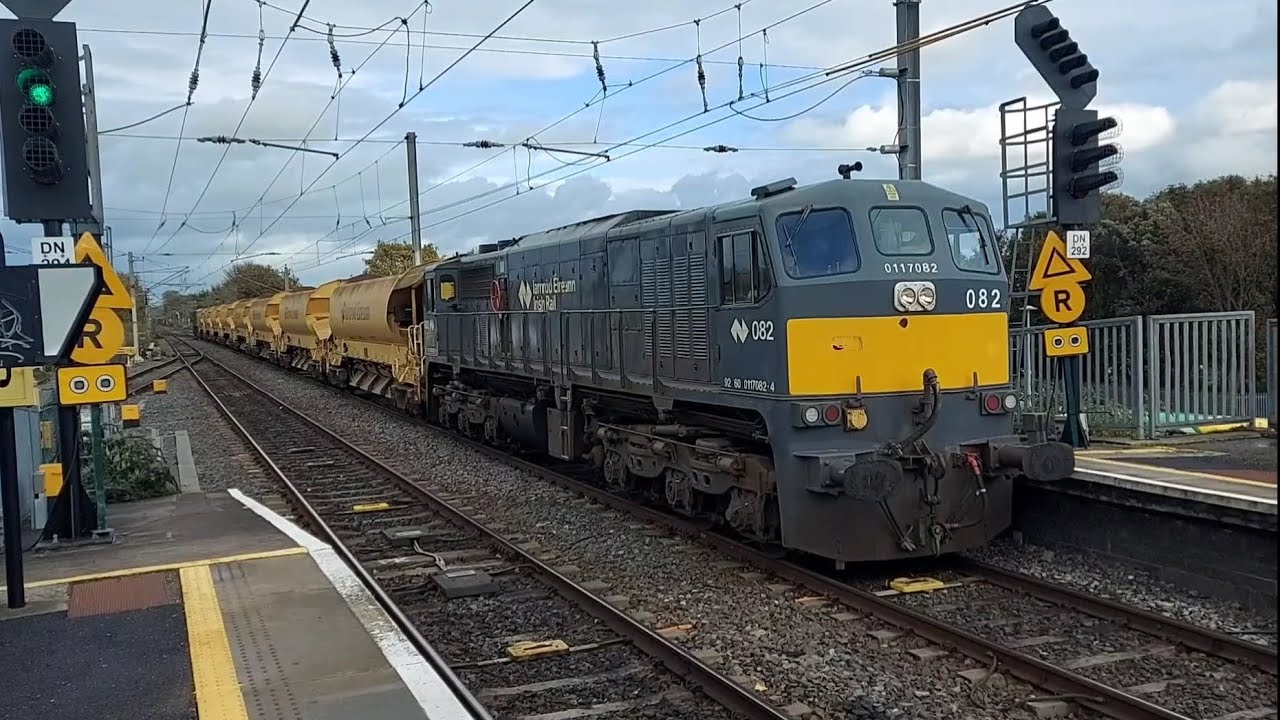 Irish Rail 071 Class locos 082 & 086 + HOBS train at Clontarf Road. 28/10/25