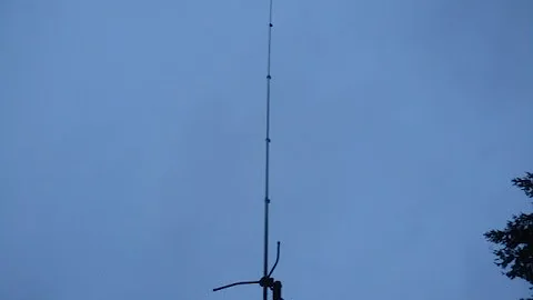 Antennas I use to talk on 11 meter band radio
