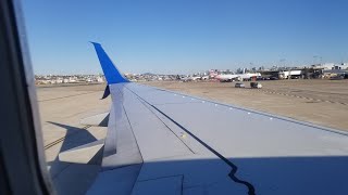 United 737-800 landing in San Diego (ORD-SAN)