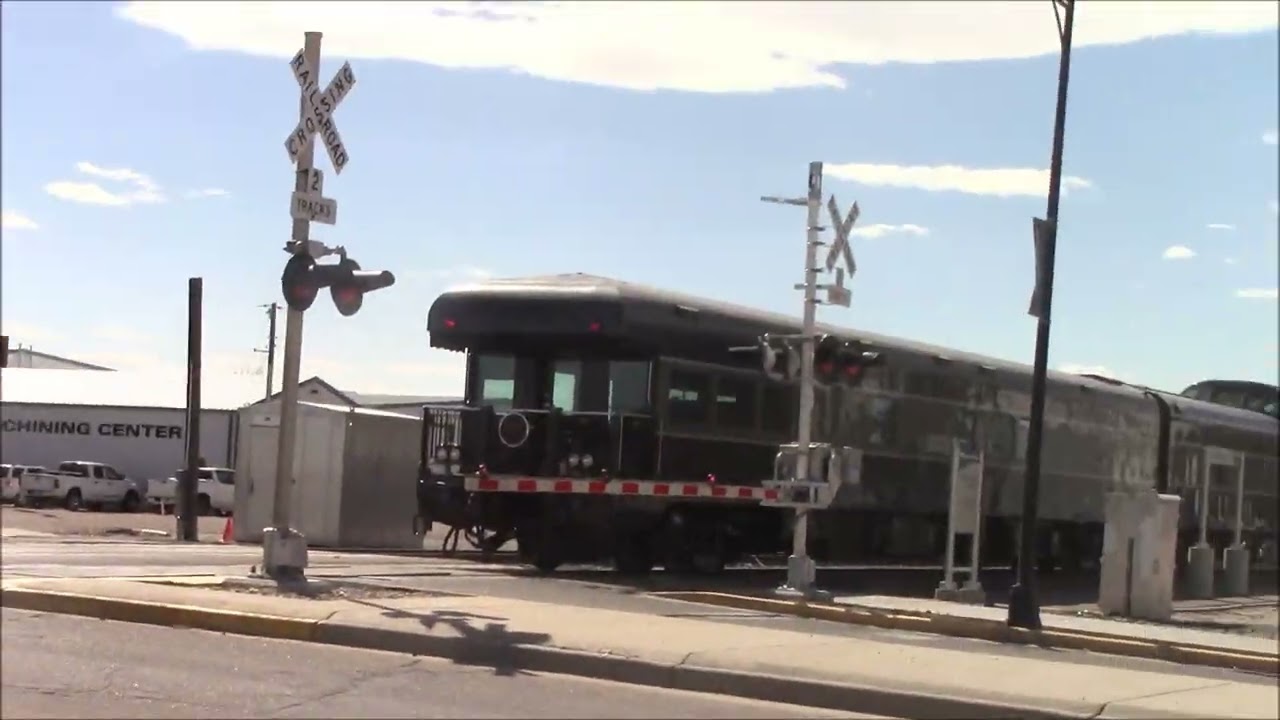 Late running Amtrak 5 stops at Fort 20Sep2022 w/ two private