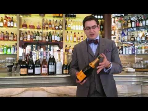 Video: How To Open Champagne Correctly