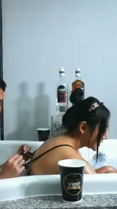 cara buka BH meli di bathtub #amelicano #short