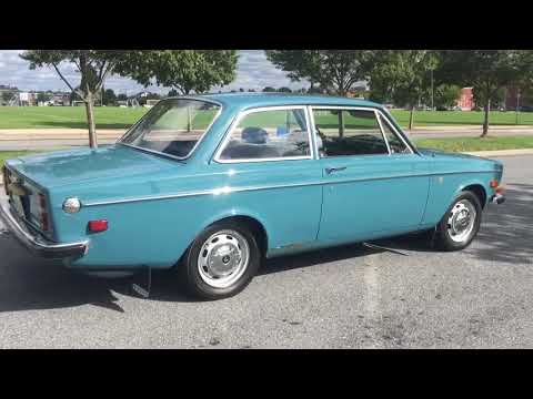 1969-volvo-142-walk-around