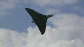 Vulcan howl at Volkel airshow 20-06-2009