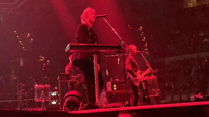 Walk The Moon - Up 2 U [Live] - 3.2.2019 - Mandalay Bay - Las Vegas, NV - FRONT ROW