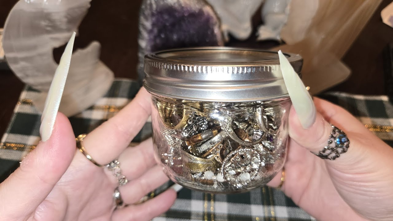 Jar Full of Rings 