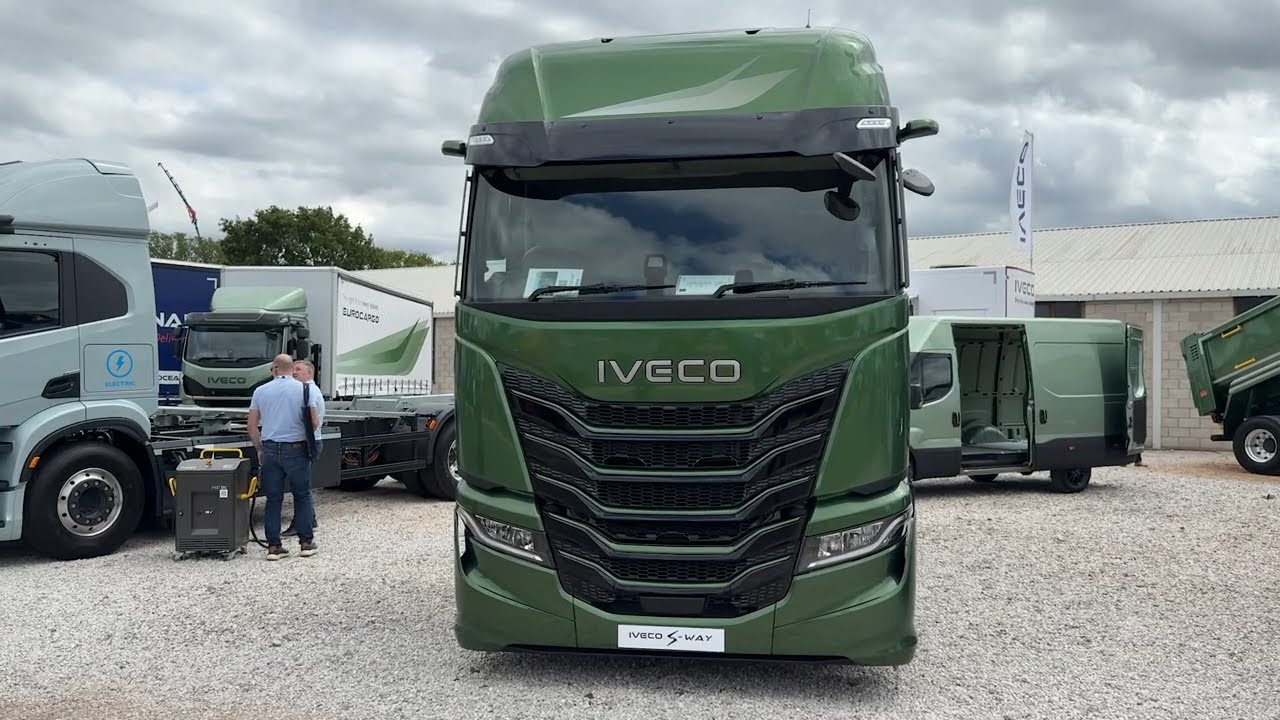 IVECO S-Way 580 (2025) 50th Anniversary – Interior & Exterior | Road Transport Expo 2025 UK