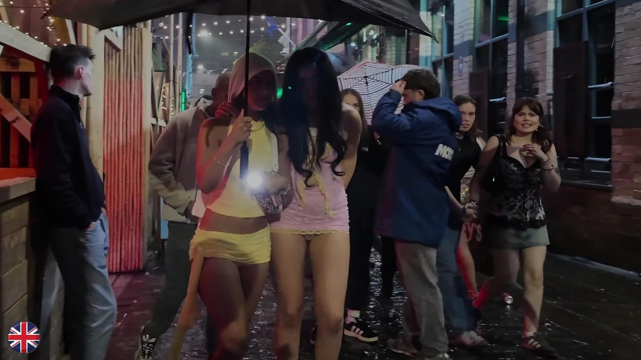 LIVERPOOL NIGHTLIFE 4K – English Girls After Dark 💃 What Girls Wear in Liverpool Nights