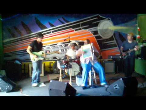 THE FREMONTS - 5/28/11 Whistle Stop 10 Year Annive...