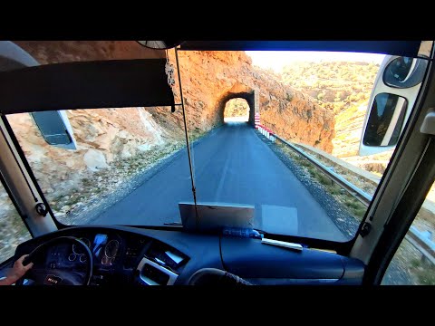 جولة من مدينة صفرو إلى مدينة الراشيدية مع حافلات الغوم صحراء بنغمات أطلسية ايمان الحاجب