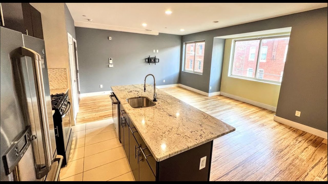 Photo inspiration: Visual Reference: 2Br 2Ba Condo Built 2014 With City Skyline Views On