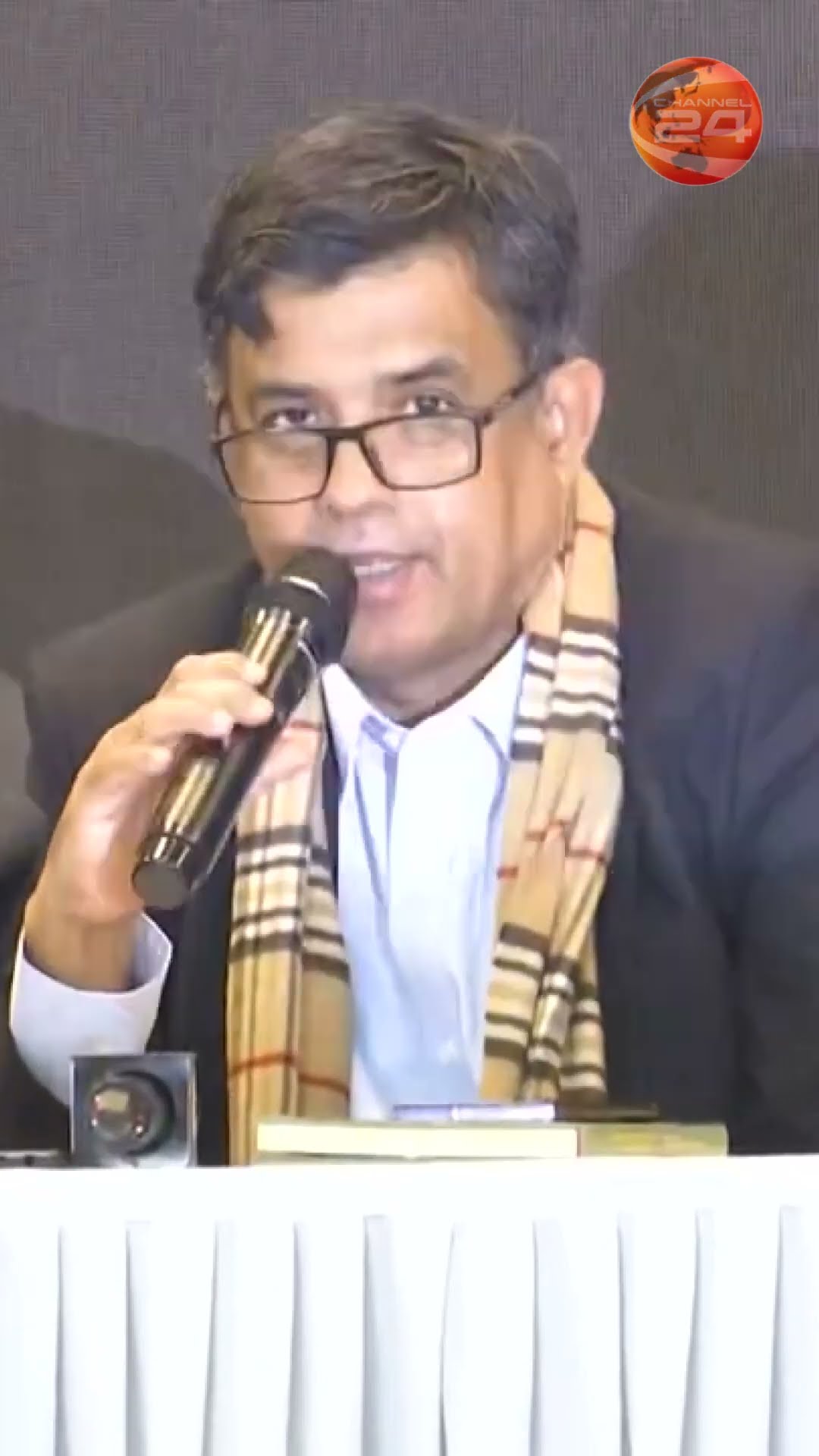 নিজের ব্যক্তিগত বিষয় নিয়ে কথা বলতে চাইলেন না প্রেস সচিব #presssecretary #Viral #Chanel24