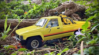 RC Running Relax - FMS Toyota Hilux 1983