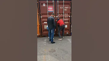 فتح حاوية سيارات في ميناء ام قصر وارد امريكي 