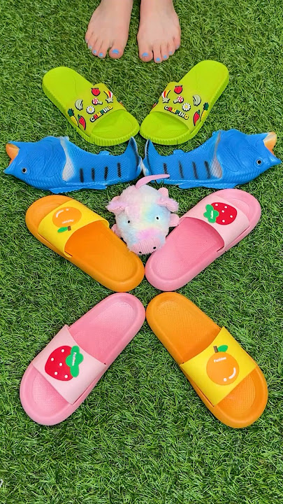 Super cool pig attack sandals π·π₯ panic slippers π΅βπ«β οΈ #trendingshorts #love #viralvideo