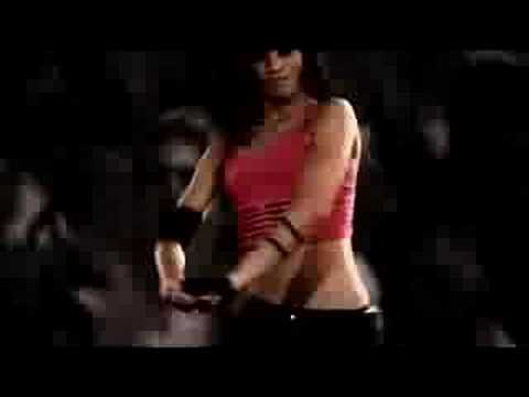 Pub Nike Woman 2006 hip hop Sofia Boutella