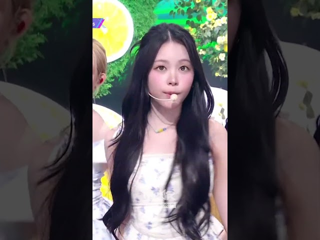 Hearts2Hearts - Lemon Tang #ハーツトゥハーツ #하츠투하츠 #Hearts2Hearts #Shorts #MusicBank | KBS WORLD TV