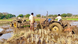 Eicher4wd tractor 480 stuck in mud pulling out by John Deere #tractorvideos #vskveeresh