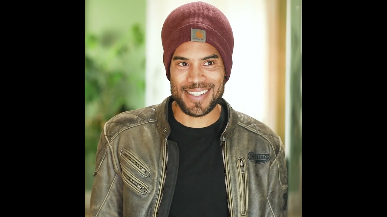 🔥 Découvrez la bande démo de Loïc Angole ! Un talent à suivre de près. Regardez, aimez, partagez ! 🎬