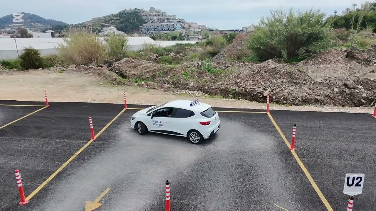 İşte Direksiyon sınavı dar alanda U dönüşü soru işaretlerini ortadan kaldıracak o video🙃