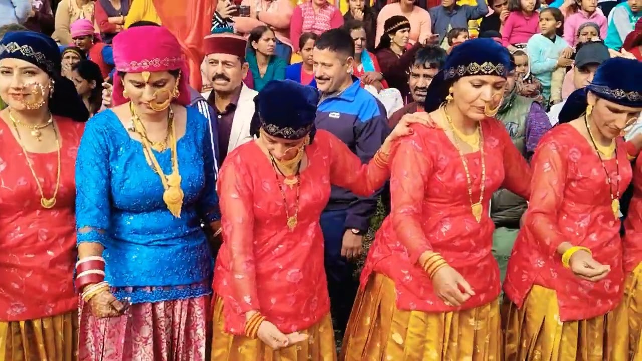 पानुवा गांव की रयटुडियो का खूबसूरत जैंता रासो डांस || Beautiful❤️ Jaunsari Jenta Raso Dance Panuwa 👌