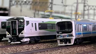 りんかい線と踊り子E257系2000番台が快走